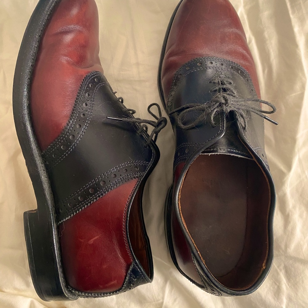 Size 7 Allen Edmond oxfords - deep burgundy and black